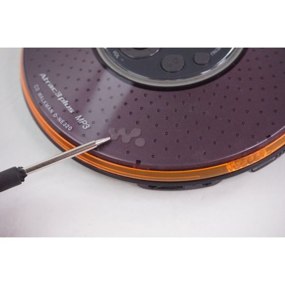 Sony Psyc CD Walkman Atrac3 Plus MP3 D-NE320 Orange Brown Black Player Powers On - Picture 6 of 8